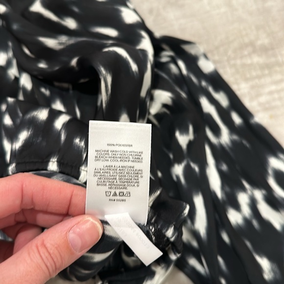 Express women’s abstract long sleeve top - Picture 6 of 7